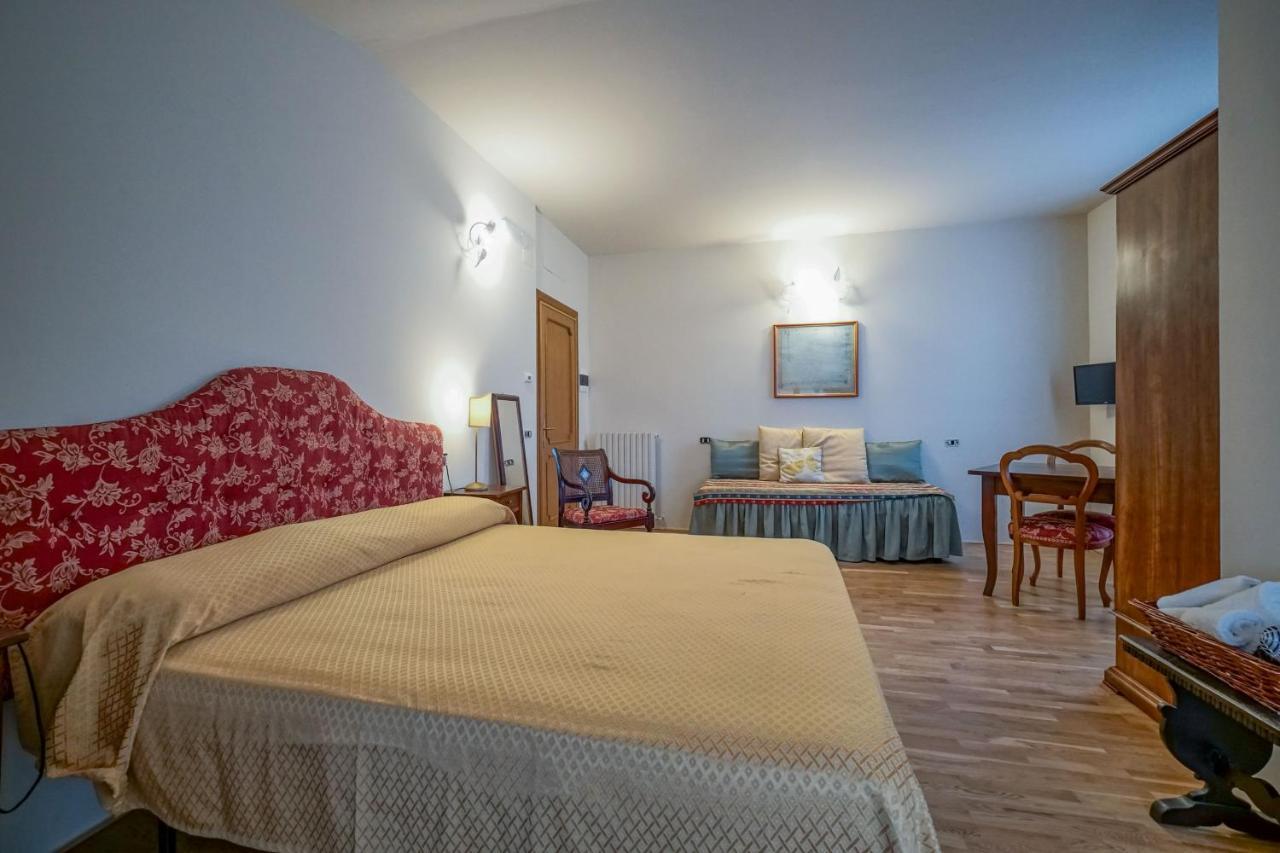 Il Quercione Agriturismo Rivotorto Bagian luar foto